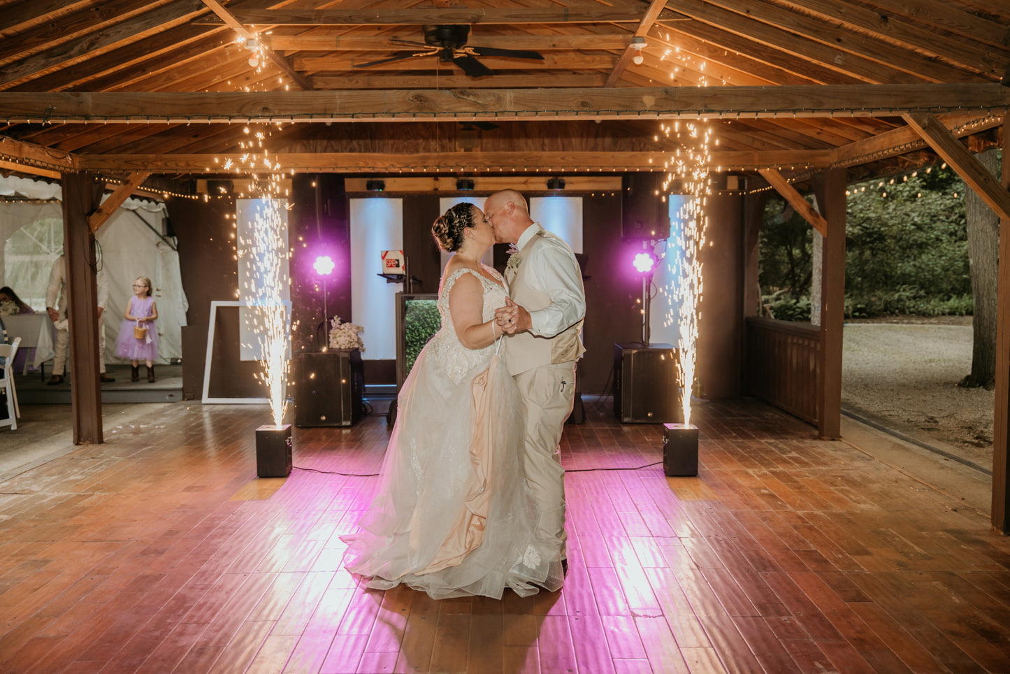 The Kaboodle(DJ) & The Capture (Photo)